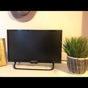 Element digital LED TV with remote
